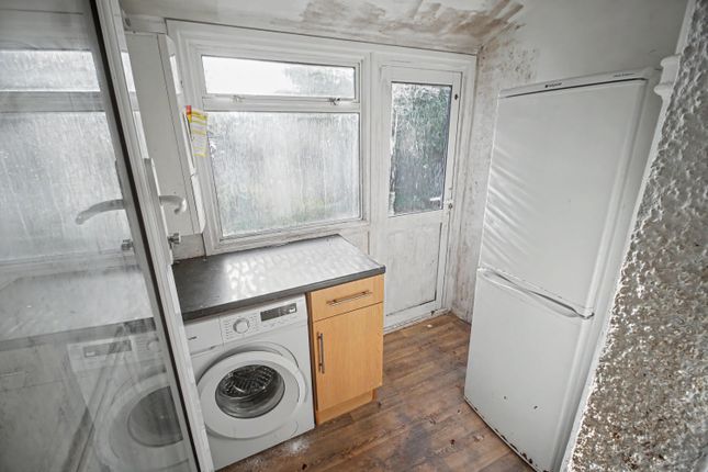 New Addington photo 5