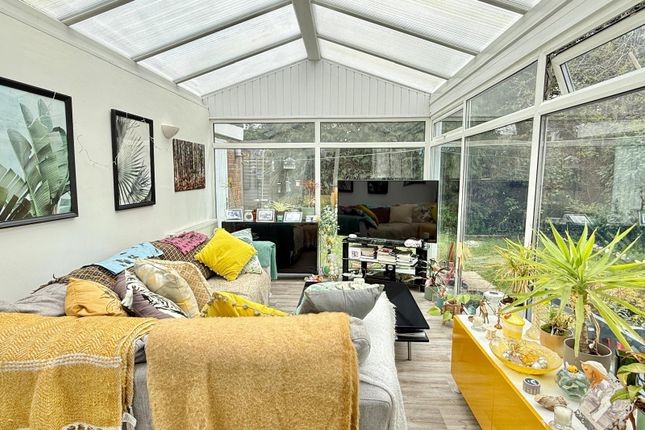 17 Azalea Close, St. Ives, Ringwood photo 3