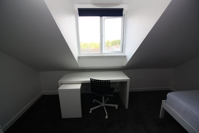 Flat to rent in Longbrook Street, Exeter