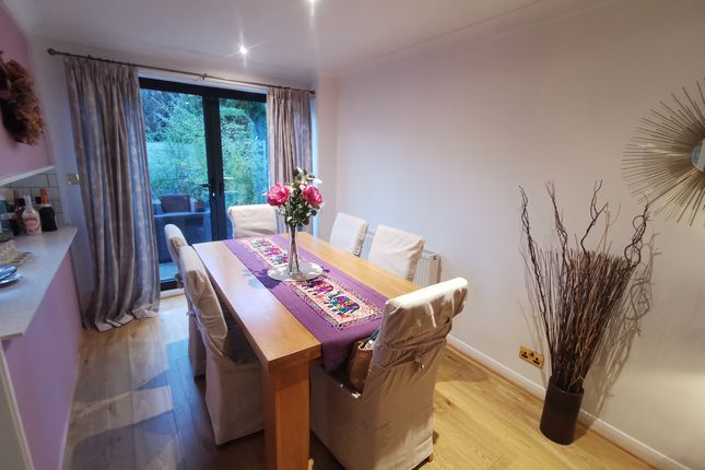 Mews house for sale in Cookes Lane, Cheam