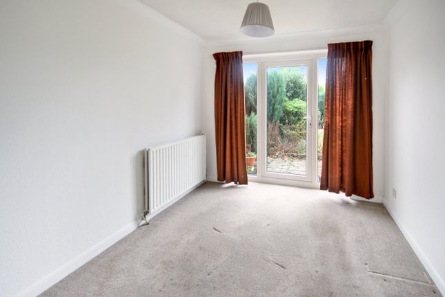 33, Garden House Lane, East Grinstead photo 4