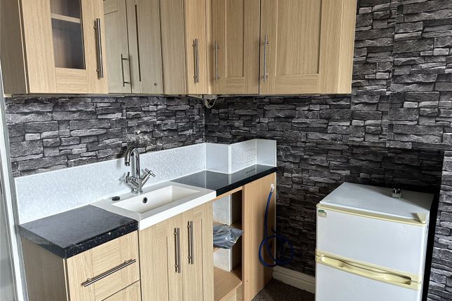Flat 6, 17, Park Street, Somerset photo 3