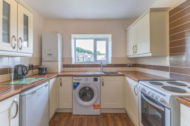 3 East View Kents Bank Road, Grange-Over-Sands photo 4