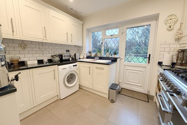 14, Church Road, Potters Bar photo 2