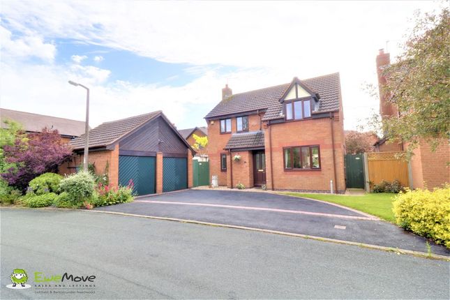 3 bed detached house for sale in Bromwich Drive, Fradley, Lichfield WS13