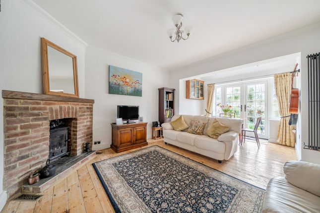 4 Victory Cottages,, The Common, Dunsfold photo 4