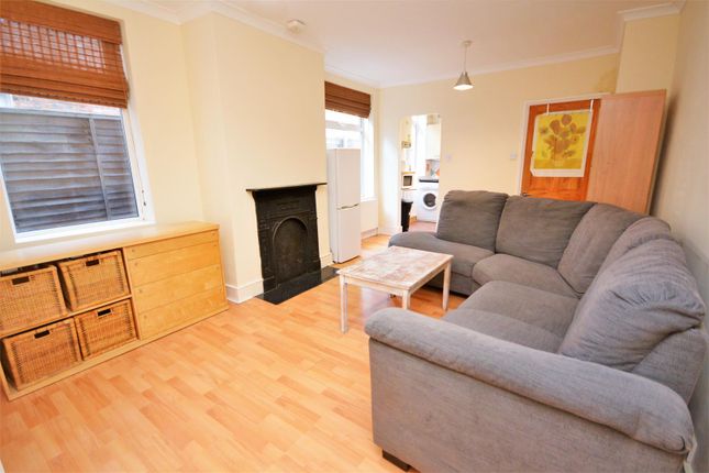 Maisonette to rent in Byegrove Road, Colliers Wood, London