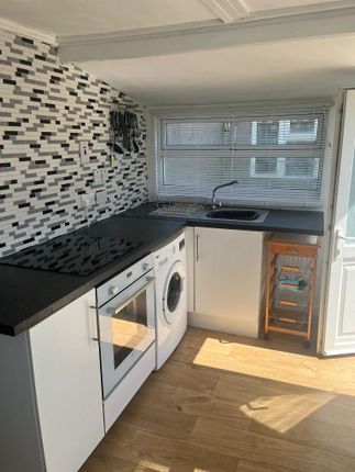 94, Park Avenue, Leysdown photo 2