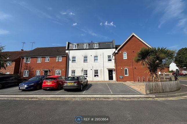 Flat, The Old Fire Station High St, Canterbury photo 3