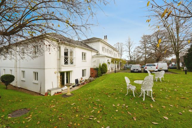 3, Regency Gardens, Cheltenham photo 2
