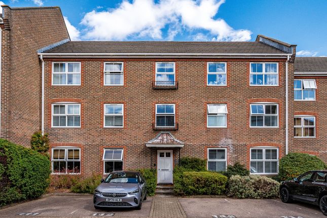 Paxton  Close, Forest Hill photo 4