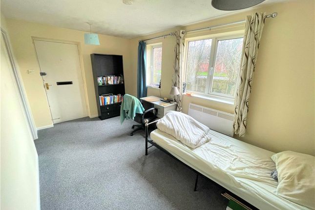 36, Henley Drive, Worcestershire photo 3