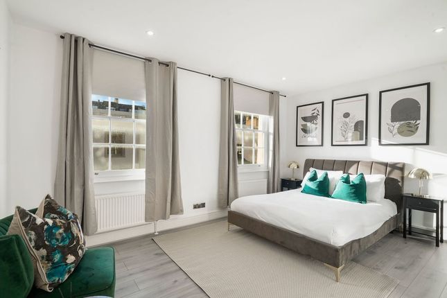 2-bed flat on 4 Beauchamp Place, London, Greater London SW3 1NG, England, UK, London, £5,700/mo