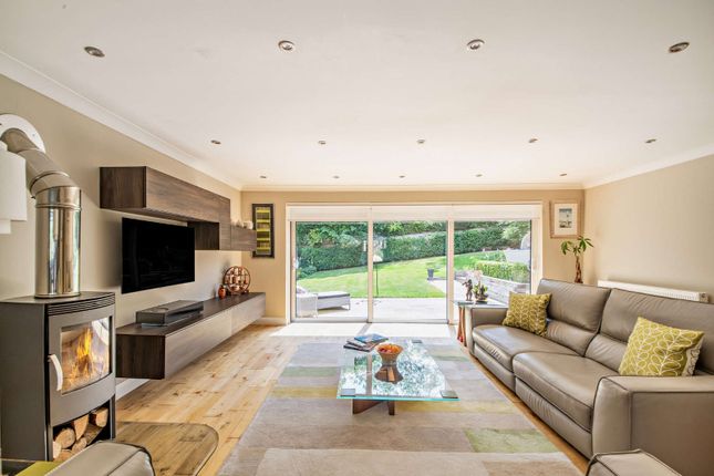 3, Goddard Drive, Reading photo 4