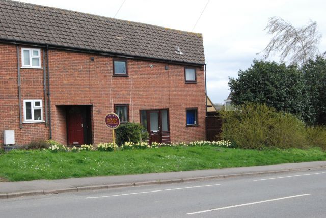 Thumbnail Terraced house to rent in Badby Road, Daventry, Northamptonshire