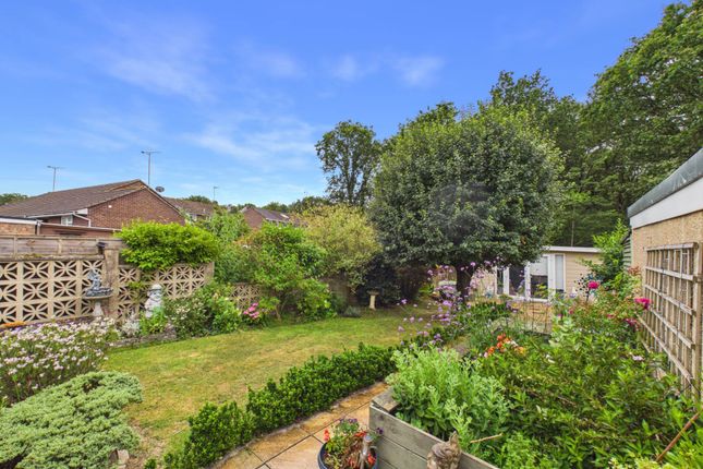 52, Woodlands Way, Horsham photo 2
