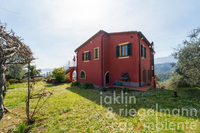 Country house for sale in Italy, Liguria, La Spezia, La Spezia