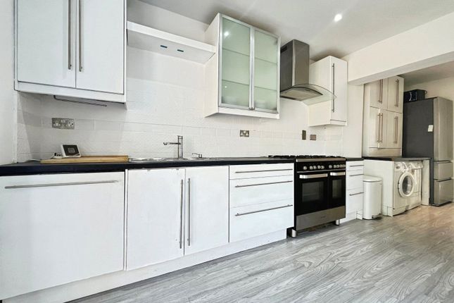 3, Croft Corner, Windsor photo 2