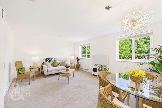 19 Turnberry, Norwich photo 2