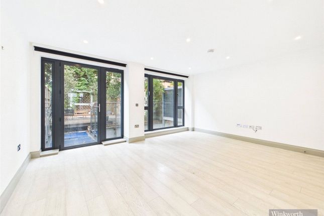 4, Indigo Square, Surbiton photo 3