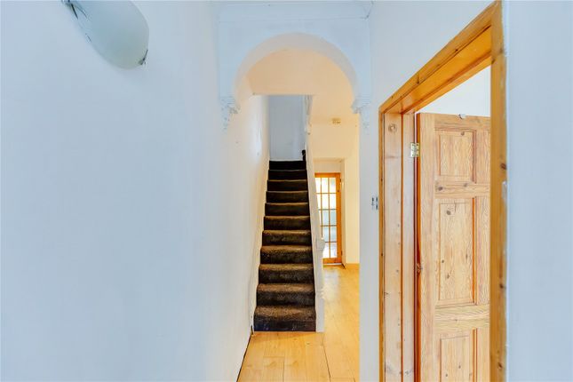 11, Topaz Street, Cardiff photo 4