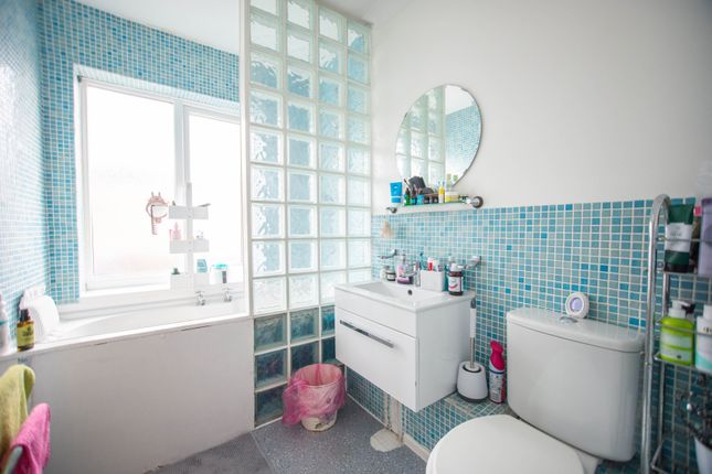 Flat for sale in Ha'penny Bridge Way, Hull