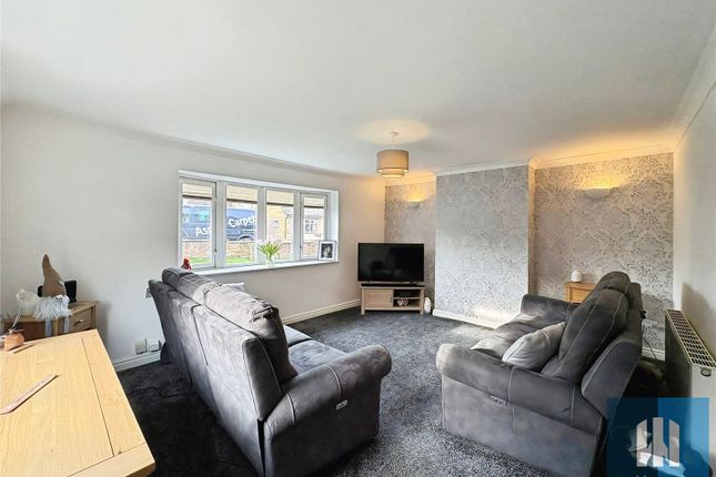 8, Fernhurst Road, Mirfield photo 2