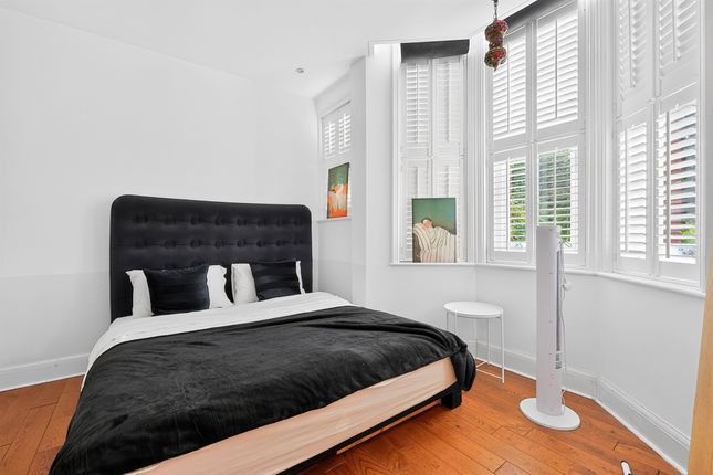 Flat 68a, Kensington Mansions, Warwick Road, London photo 4
