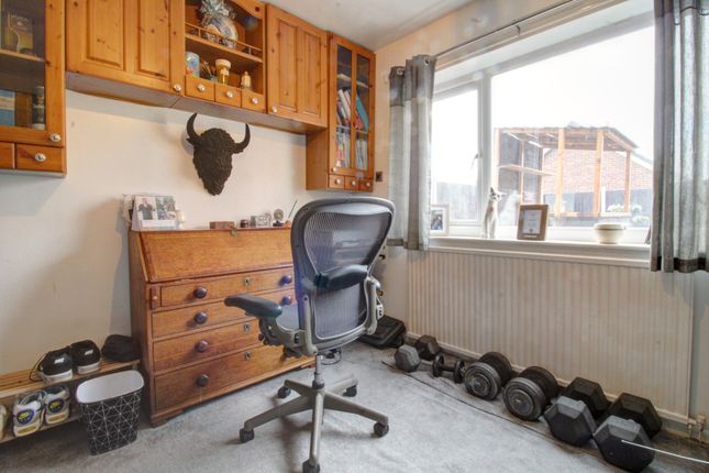 Bedroom 6/Study