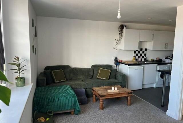 Flat 3, St. Georges Hall, Hayle photo 2