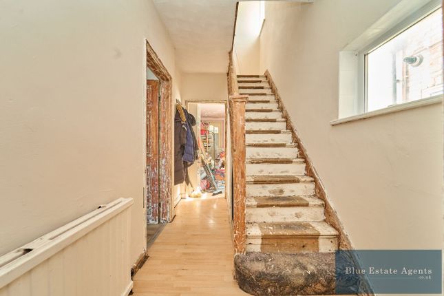 28, Westbrook Road, Hounslow photo 4