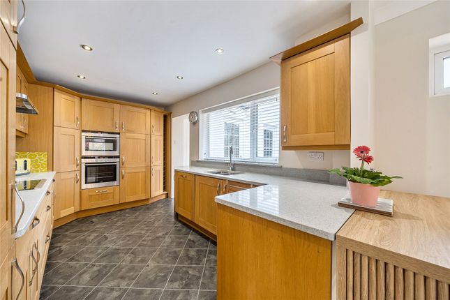5, Hardcourts Close, West Wickham photo 4