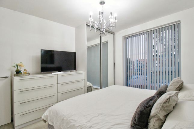 Flat for sale in Wildcary Lane, Romford