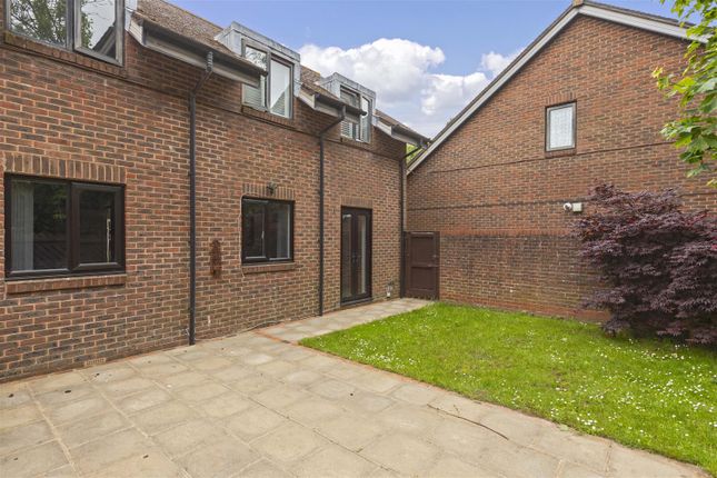 1-bed flat on 7, Lewis Court, Worthing, £215,000
