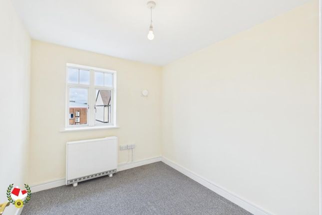 Flat 10, 5, St Catherine Street, Gloucester photo 4