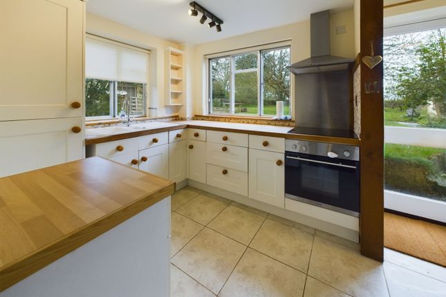 Sunnyside, Shipton Road, Chipping Norton photo 4
