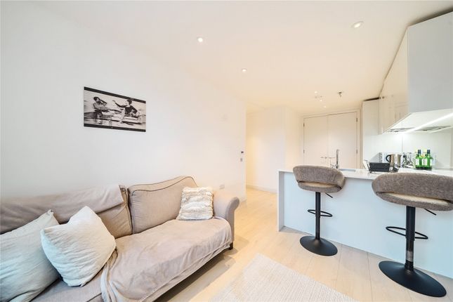 Flat for sale in Compass Court, Smithfield Square