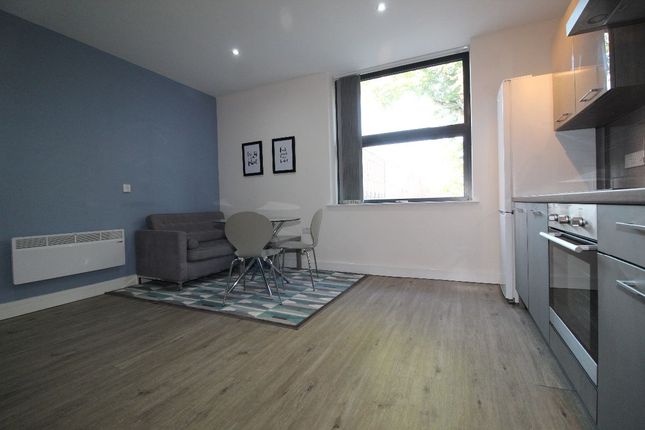 Flat to rent in Winckley Square, Flat 08, Preston, Lancashire