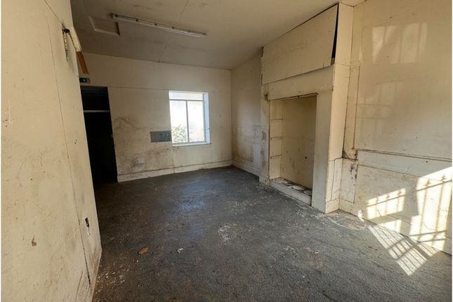 17-3, Meadow Industrial Estate, Water Street, Stockport photo 4