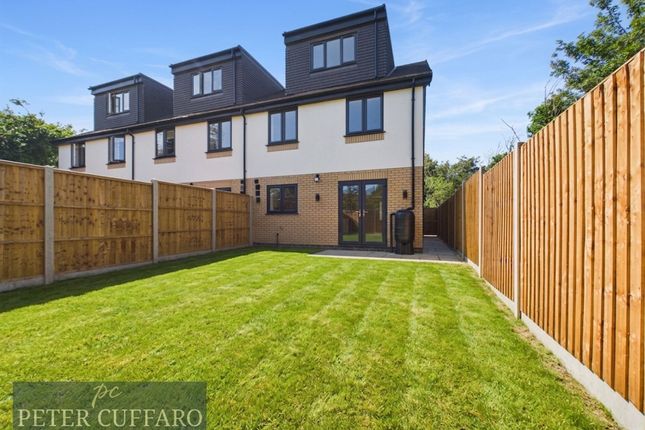 36 Dovedale, Ware photo 4