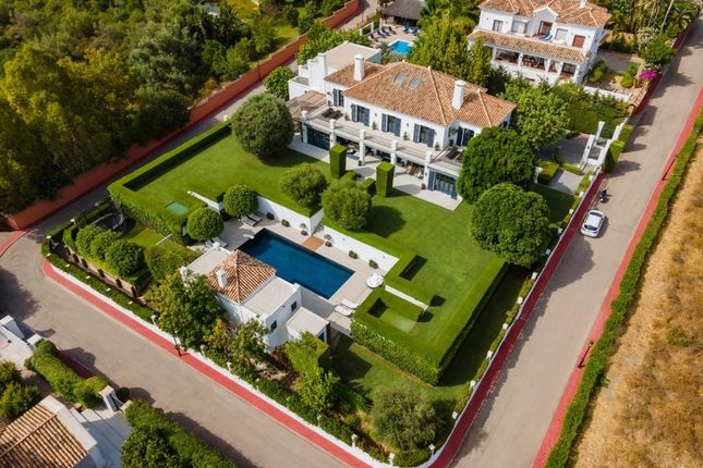 Villa for sale in Marbella, Marbella Area, Costa Del Sol