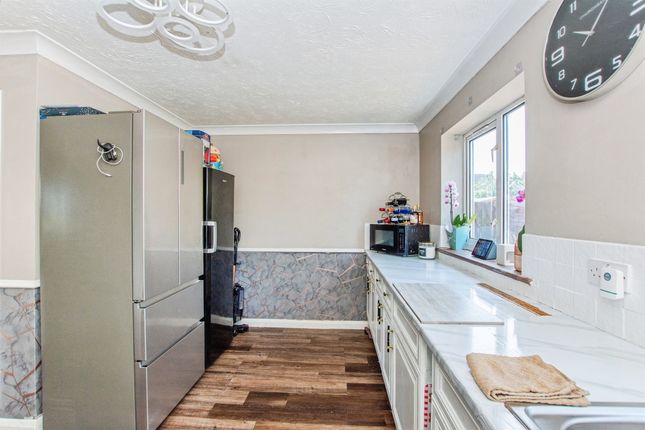 90, Blackbear Lane, Wisbech photo 4
