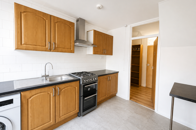 110 Northfield Road, Coventry photo 3