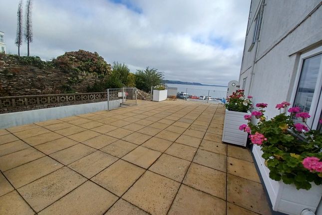 2, Island Court, Looe photo 4