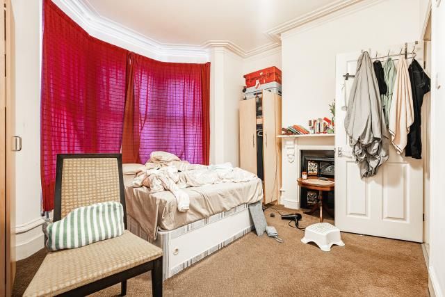86, Basingstoke Road, Reading photo 4