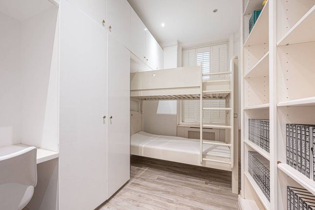 Flat to rent in Church Row, Hampstead, London