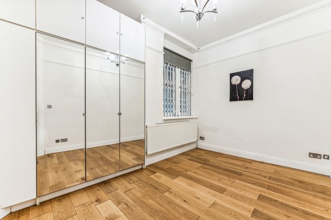 Flat for sale in Rodney Court, 6-8 Maida Vale, London