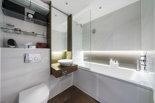 Flat for sale in Chronicle Tower, 261B City Road, London