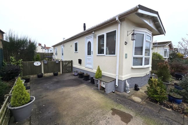45, St. Oswalds Park, Newark photo 2