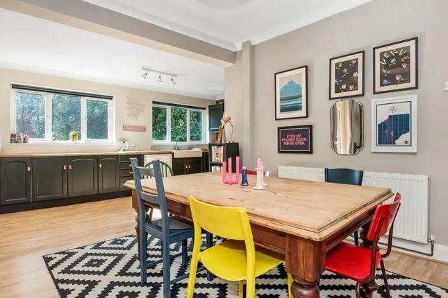 51 Highfield Hill, London photo 5